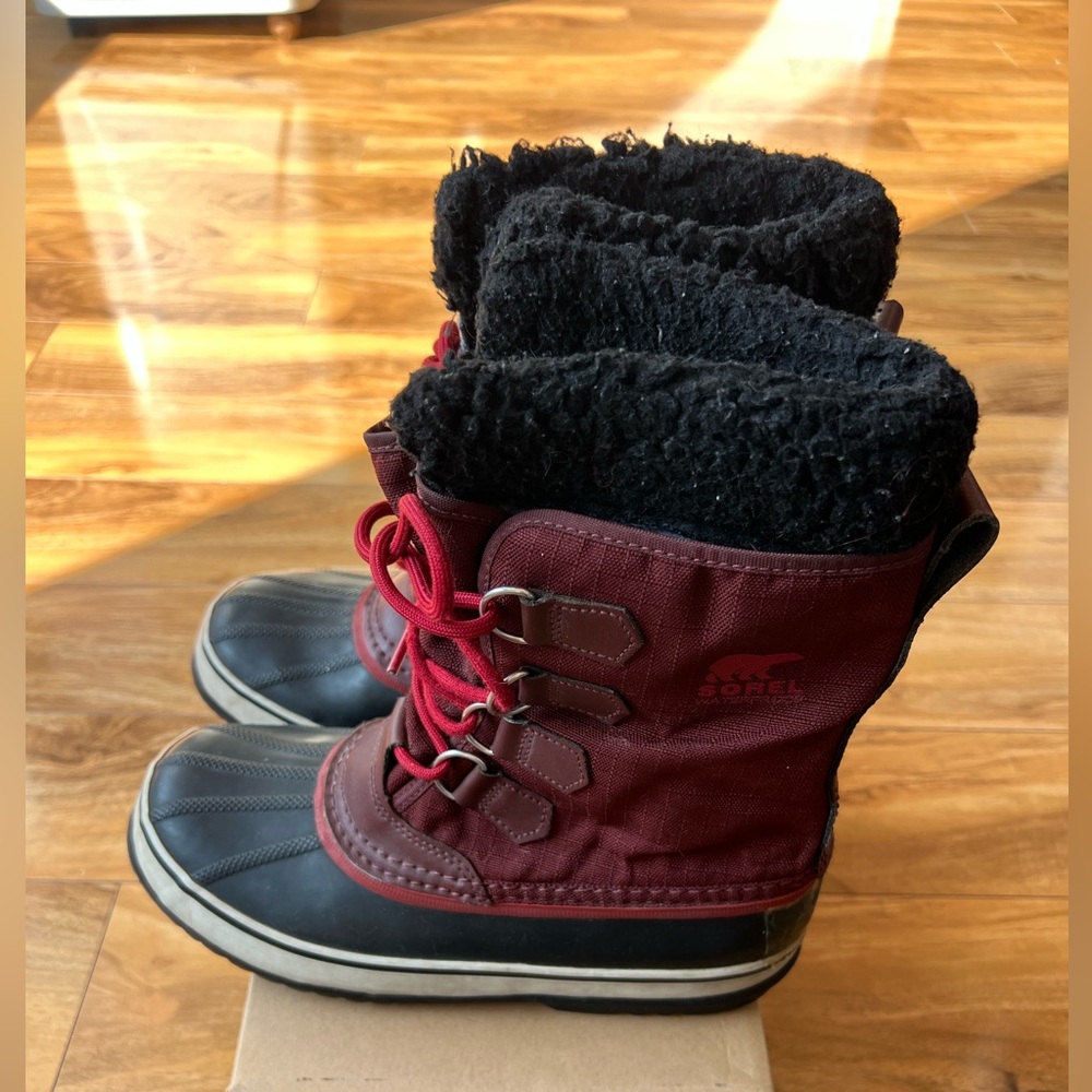 Sorel winter snow Footwear Woman boots size 8